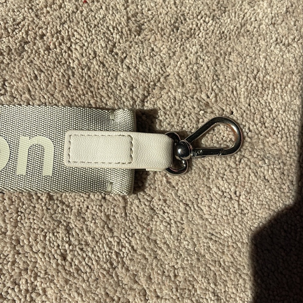 lululemon wrist keychain - Picture 2 of 3